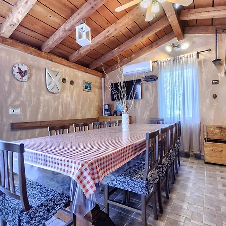 Lucky By Interhome Vikendica *