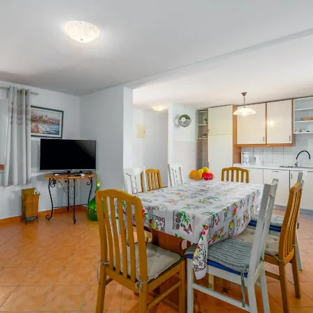 Holiday home Lucky By Interhome Brtonigla