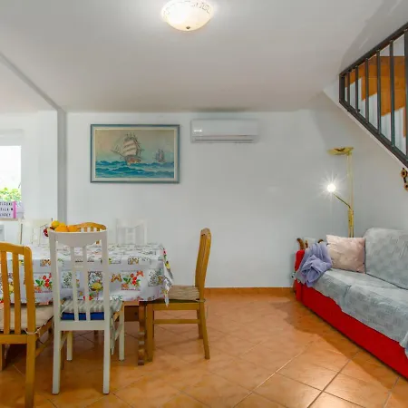 Lucky By Interhome