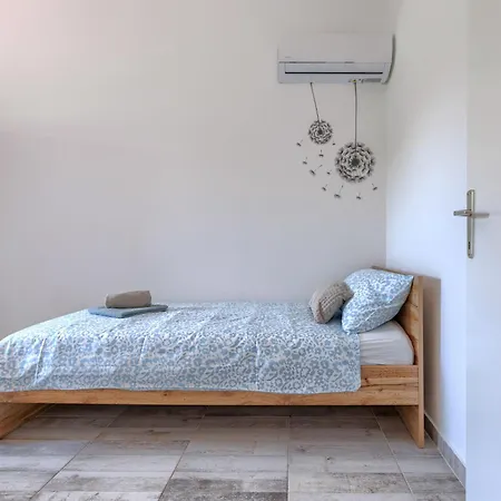 Lucky By Interhome Ferienhaus