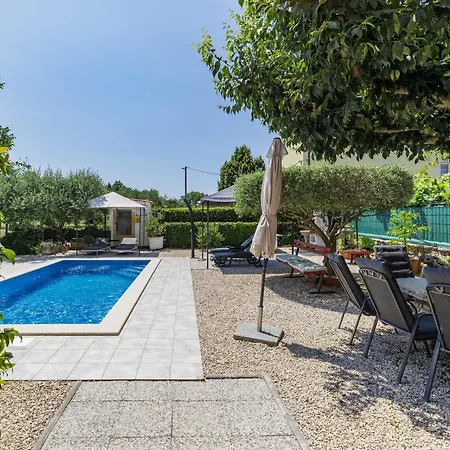 Ferienhaus Lucky By Interhome
