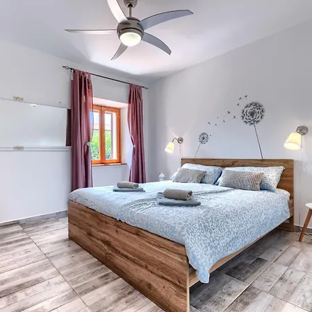 Ferienhaus Lucky By Interhome *